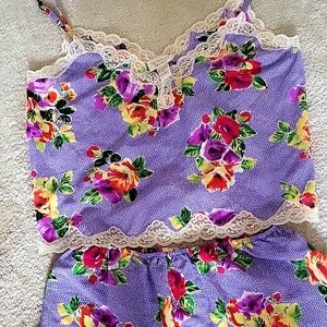 VICTORIAS SECRET SHORTY P.J. SET